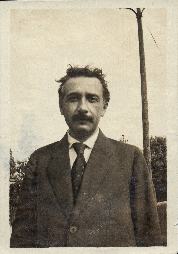 Einstein, Albert (1879-1955)